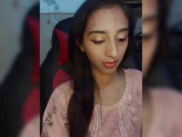 AlinaPopy webcam