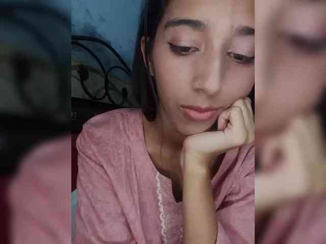 AlinaPopy webcam