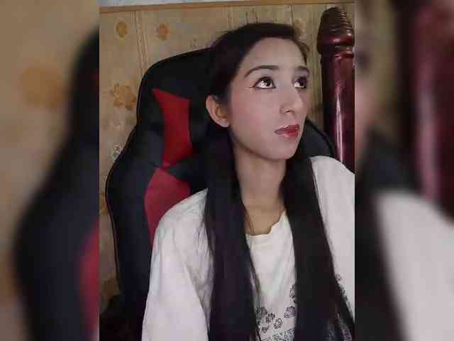 AlinaPopy webcam