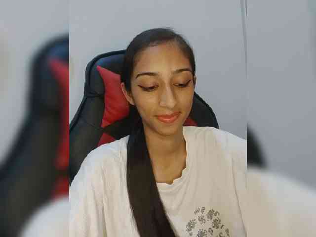 AlinaPopy webcam