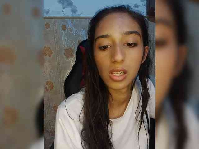 AlinaPopy webcam