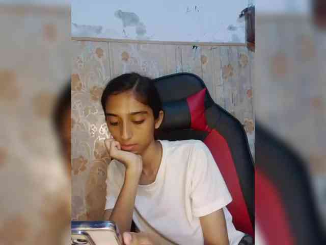 AlinaPopy webcam