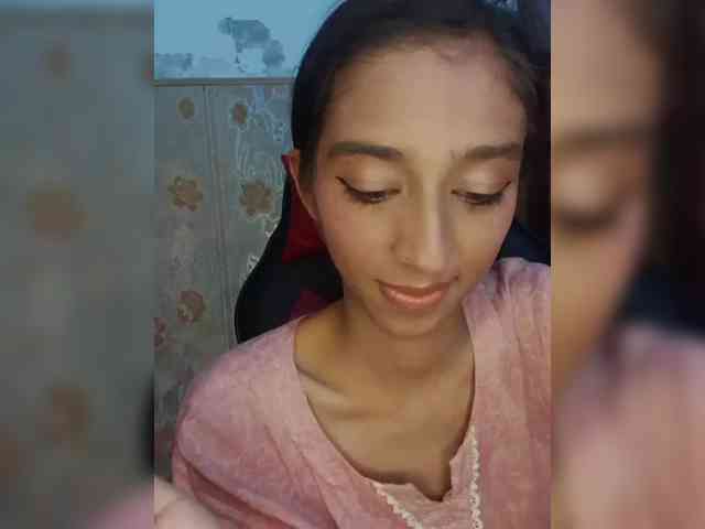 AlinaPopy webcam