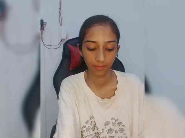 AlinaPopy webcam