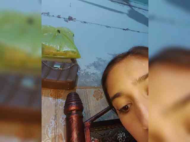 AlinaPopy webcam