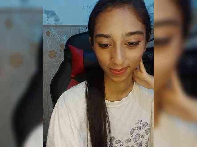 AlinaPopy webcam