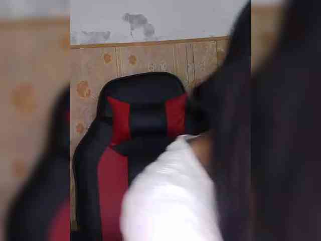 AlinaPopy webcam