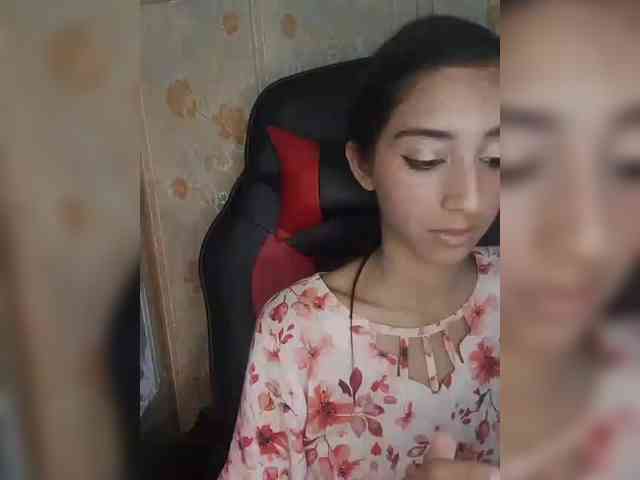 AlinaPopy webcam