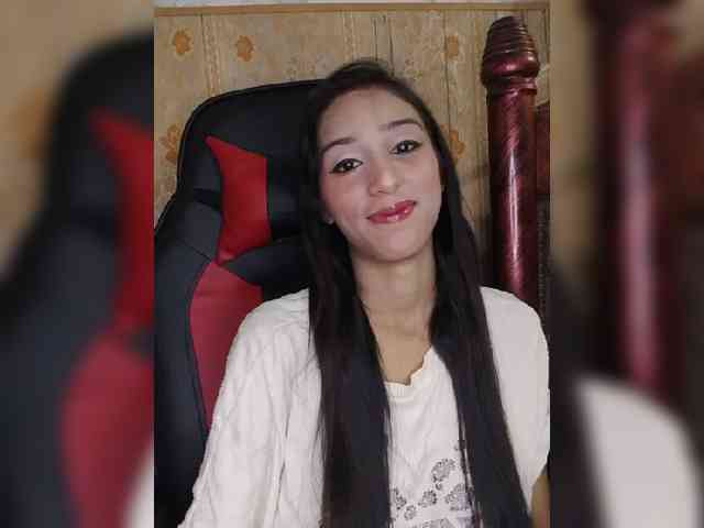 AlinaPopy webcam