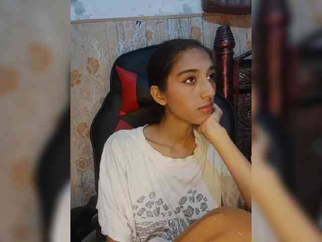 AlinaPopy webcam