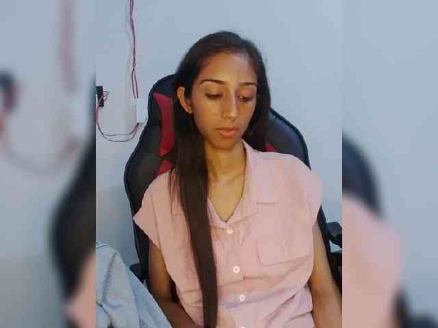 AlinaPopy webcam