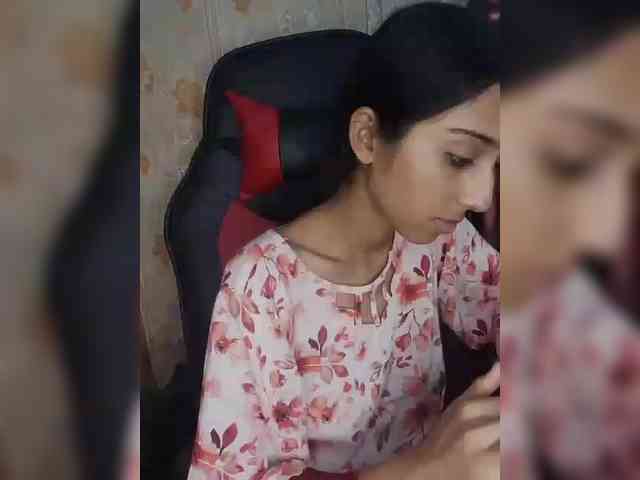 AlinaPopy webcam