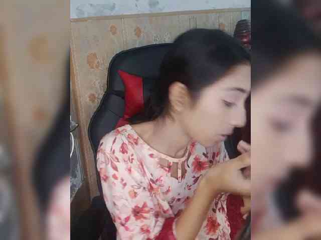 AlinaPopy webcam