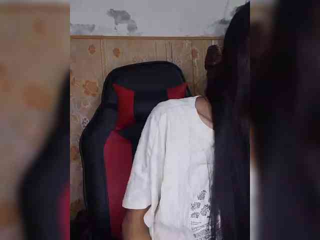 AlinaPopy webcam