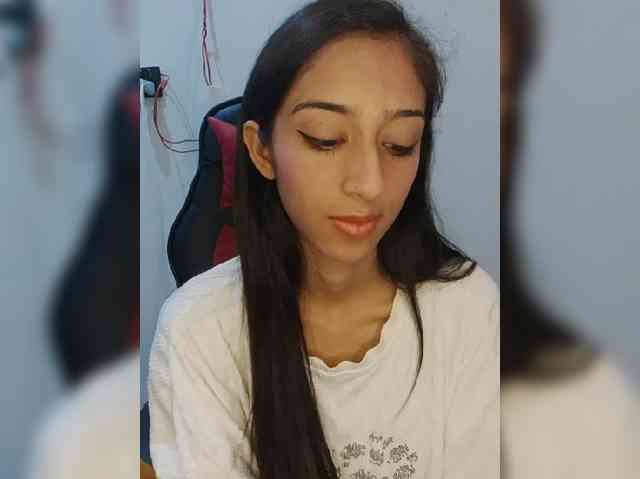 AlinaPopy webcam
