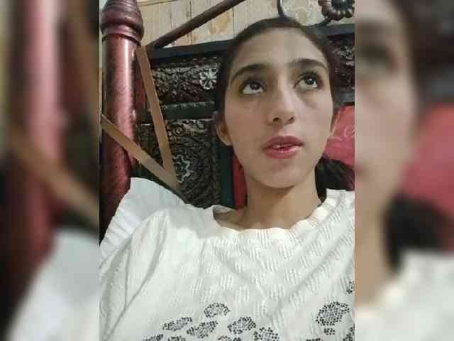 AlinaPopy webcam