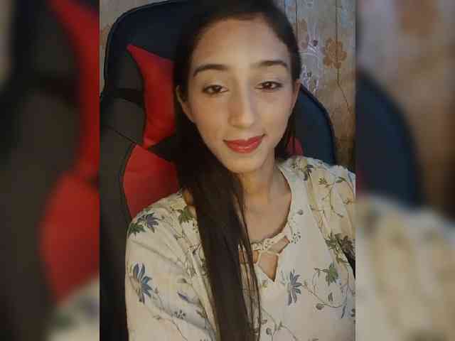 AlinaPopy webcam