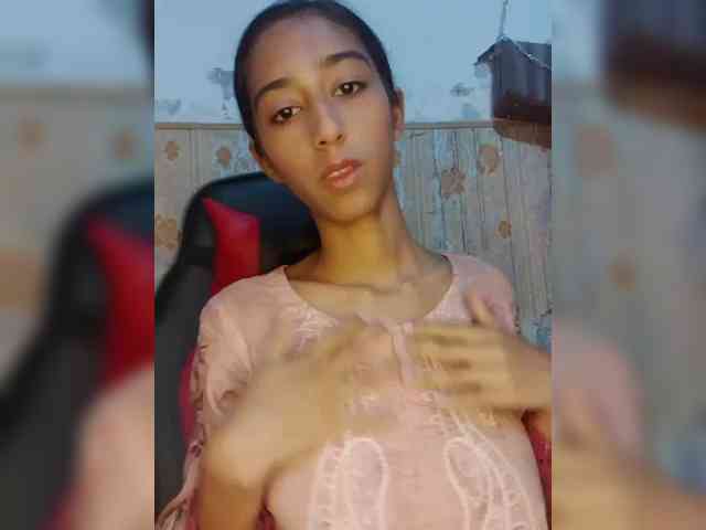 AlinaPopy webcam
