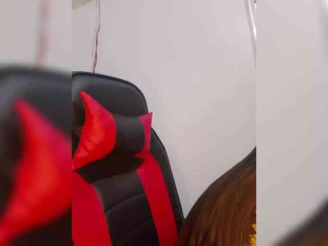 AlinaPopy webcam