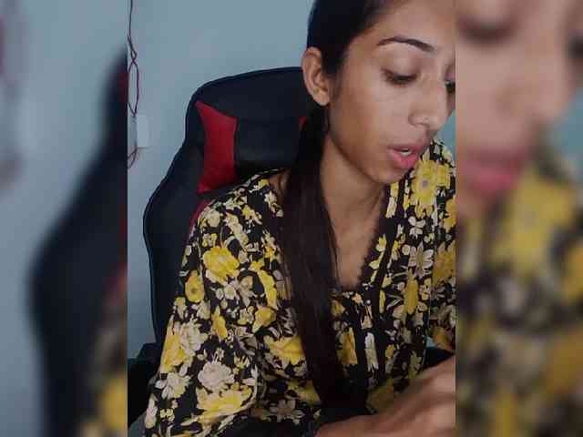 AlinaPopy webcam
