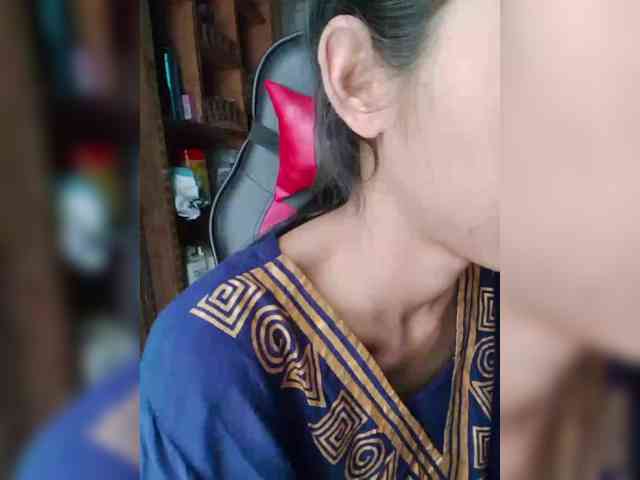 AlinaPopy webcam