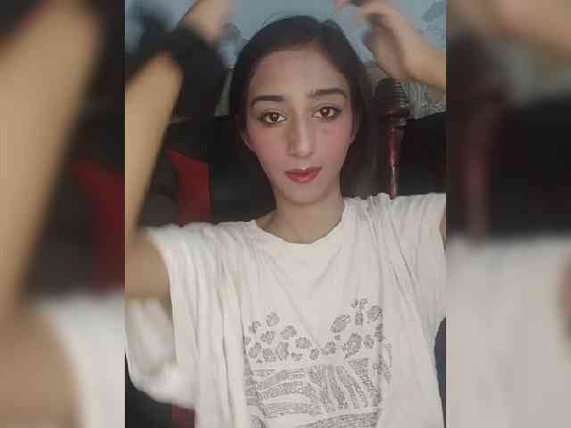 AlinaPopy webcam