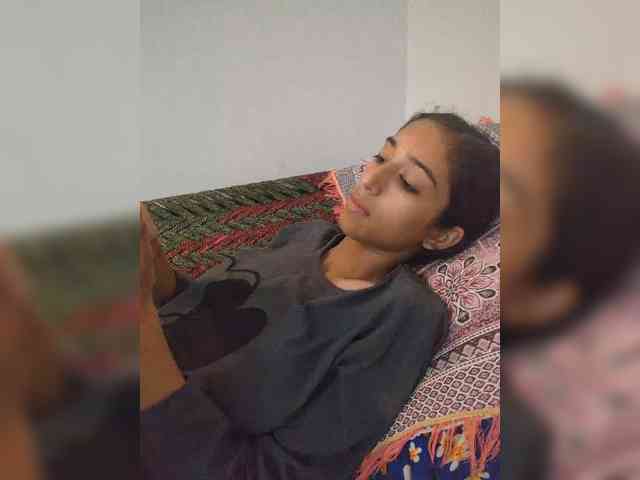 AlinaPopy's webcam live show