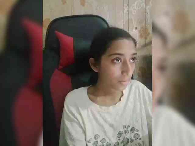 AlinaPopy webcam