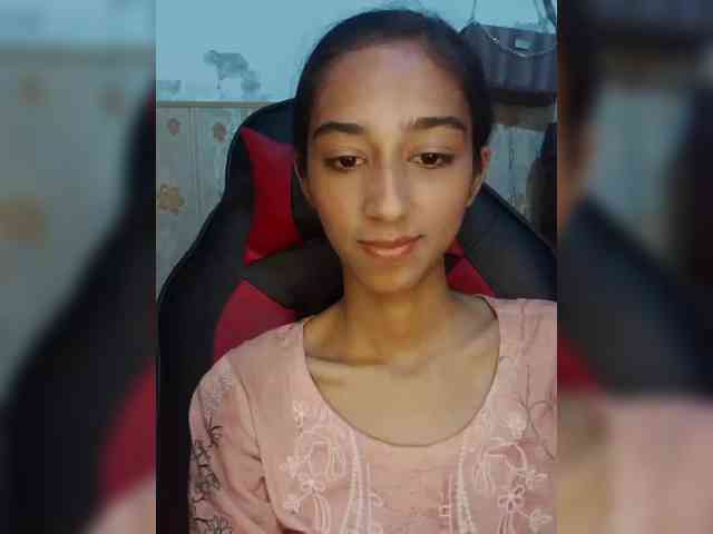 AlinaPopy webcam