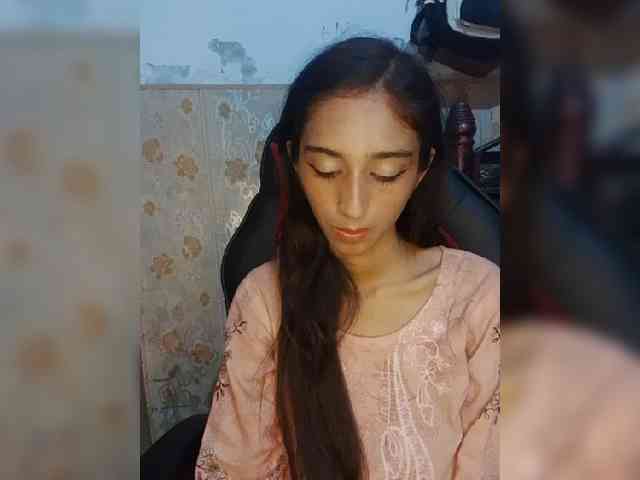 AlinaPopy webcam