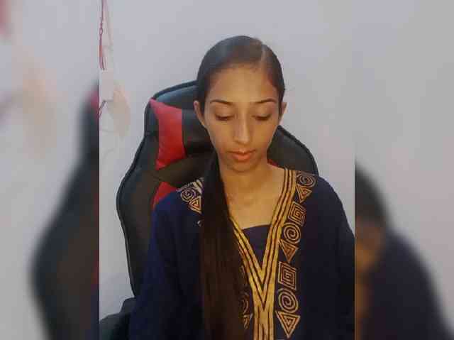 AlinaPopy webcam