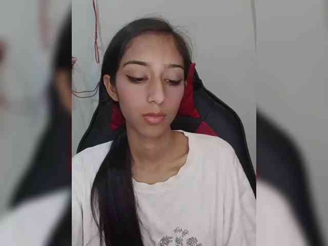 AlinaPopy webcam