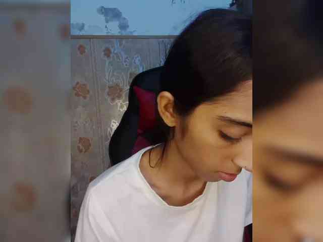 AlinaPopy webcam