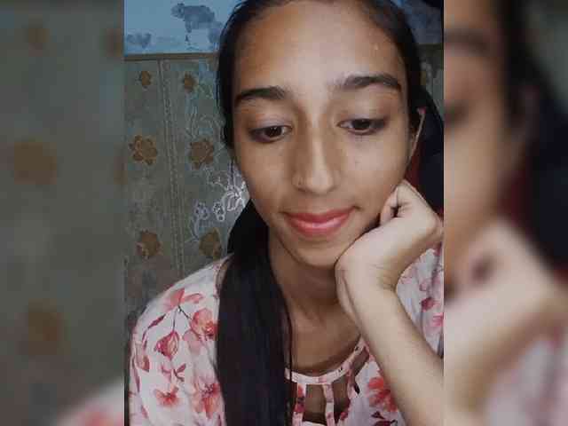 AlinaPopy webcam