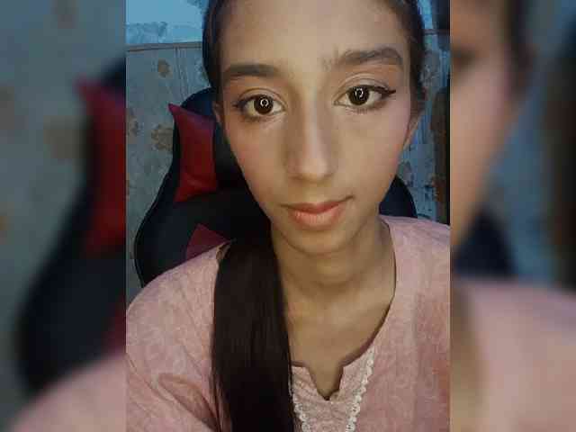 AlinaPopy webcam