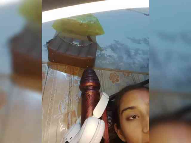 AlinaPopy webcam