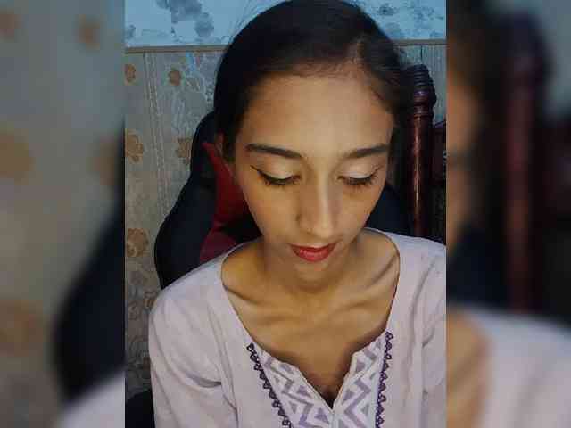 AlinaPopy webcam