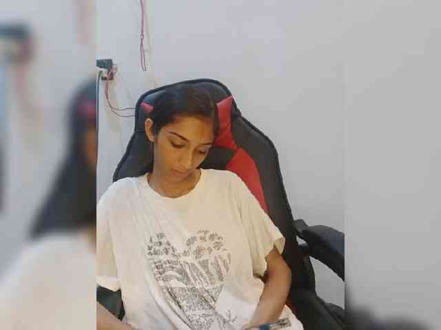 AlinaPopy webcam