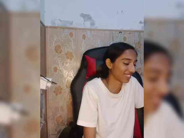 AlinaPopy webcam