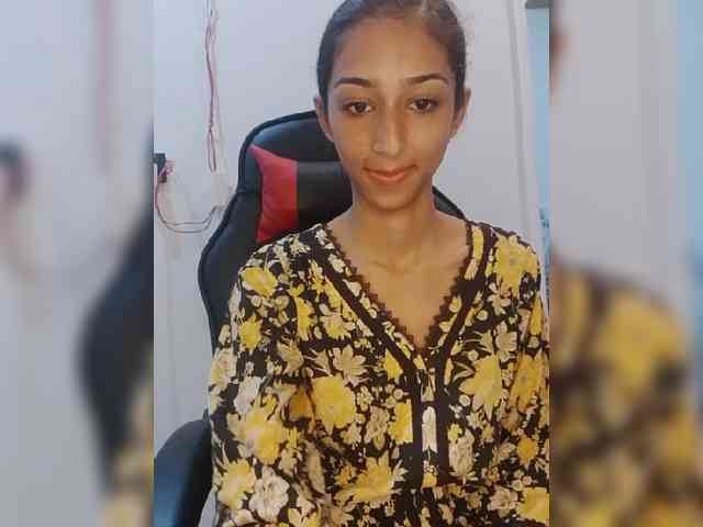 AlinaPopy webcam