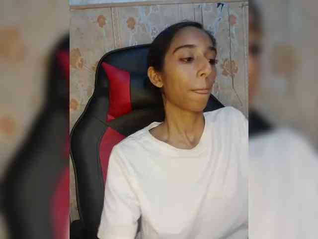AlinaPopy webcam