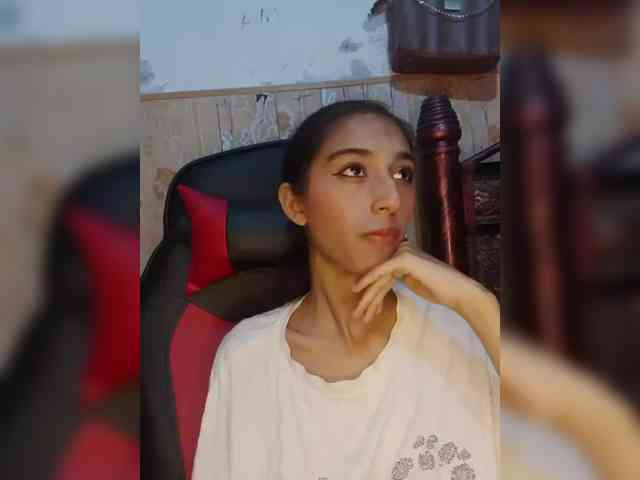 AlinaPopy webcam