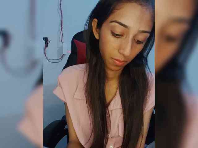 AlinaPopy webcam