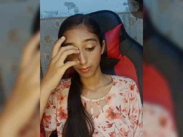 AlinaPopy webcam