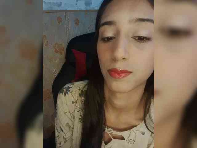 AlinaPopy webcam