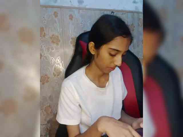 AlinaPopy webcam
