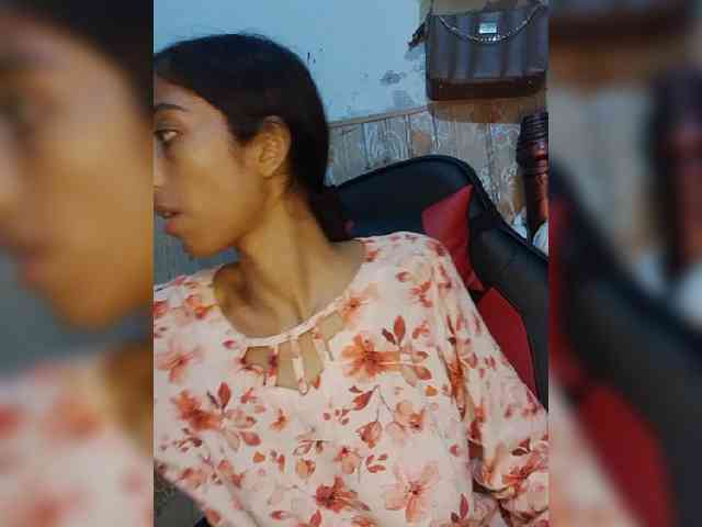 AlinaPopy webcam
