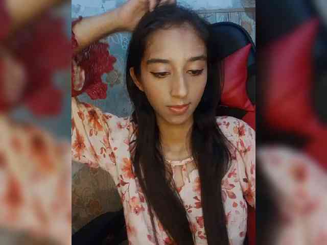 AlinaPopy webcam