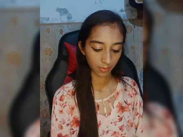 AlinaPopy webcam