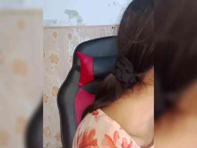 AlinaPopy webcam